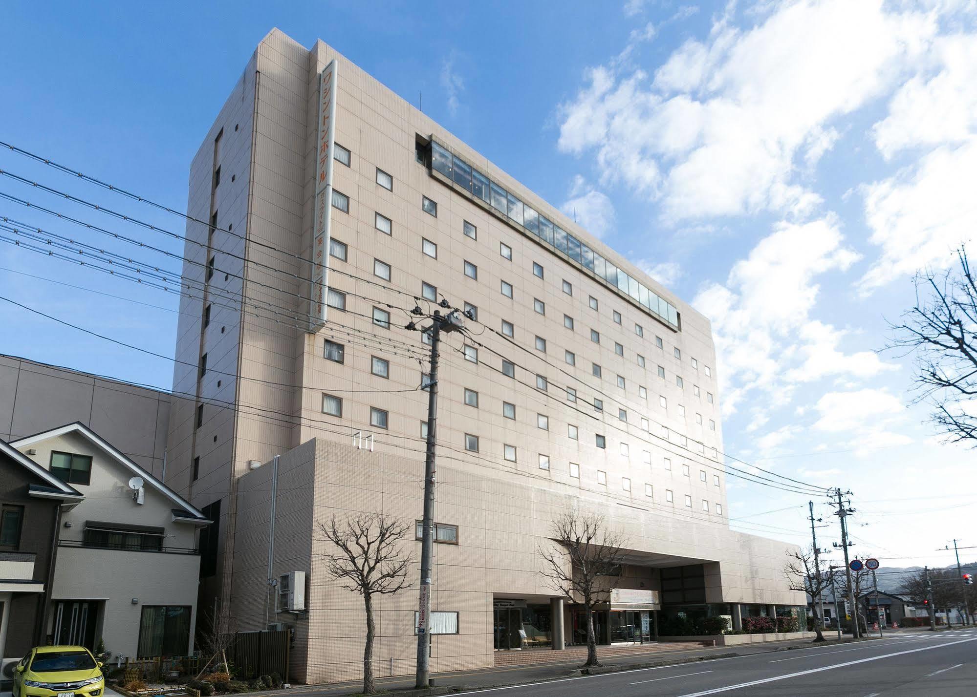 Aizuwakamatsu Washington Hotel Extérieur photo